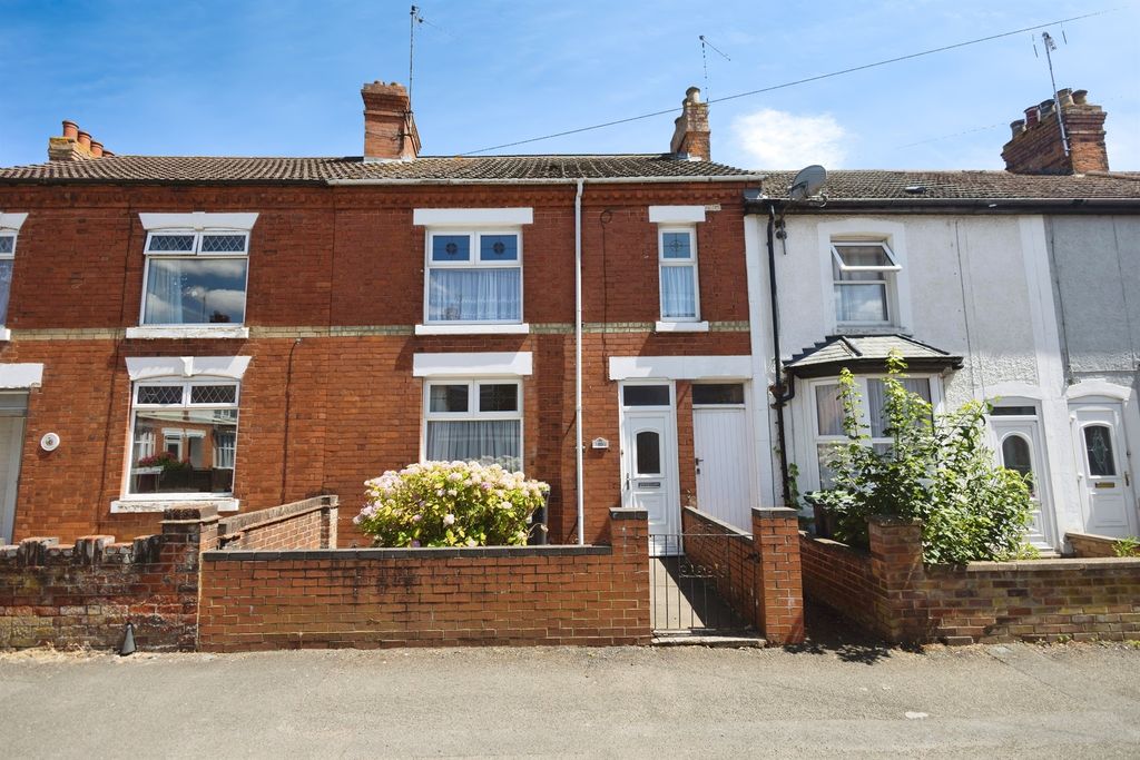 Property photo 1 of 17
