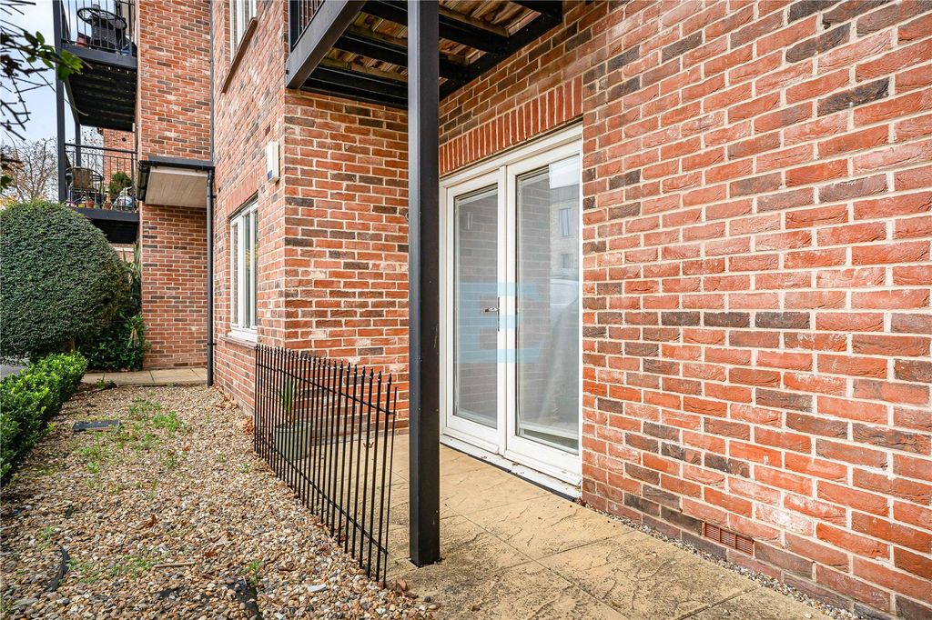 Property photo 3 of 18 Picture No. 96