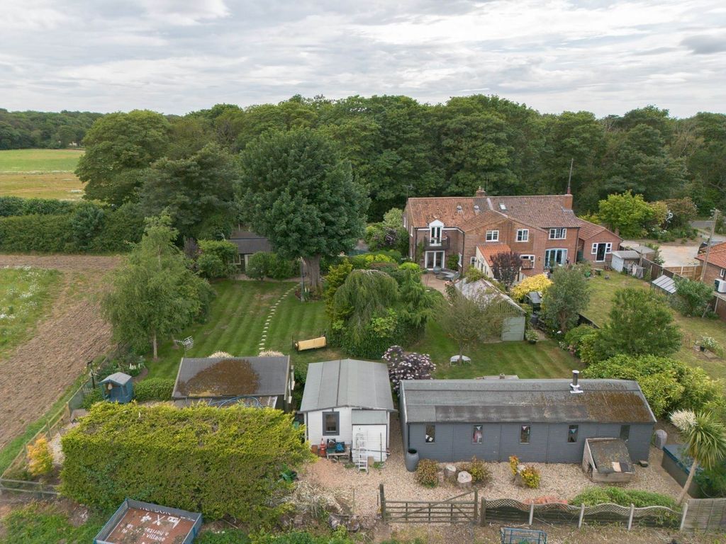 Property photo 2 of 48