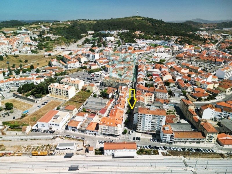 Property photo 3 of 44