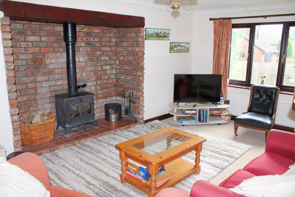 Property photo 2 of 14