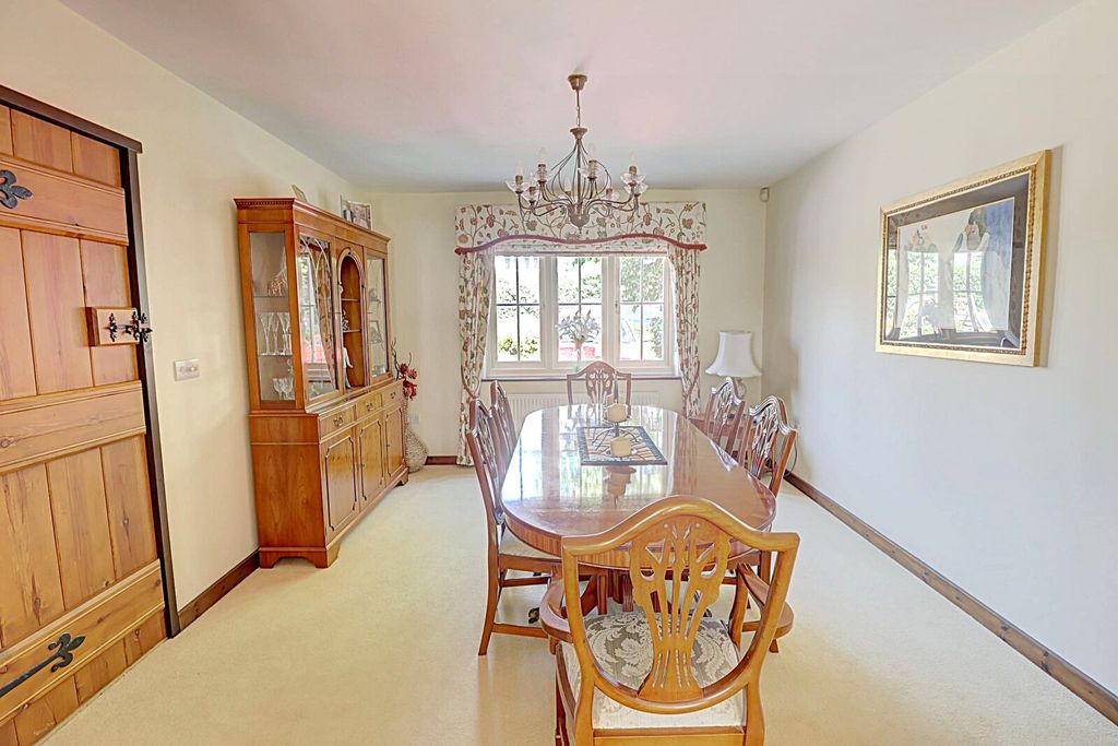 Property photo 3 of 22 Picture No. 03