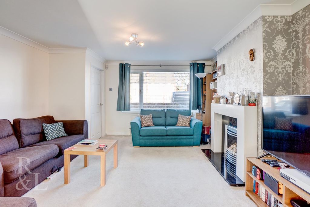 Property photo 2 of 21 Batched (16).Jpg