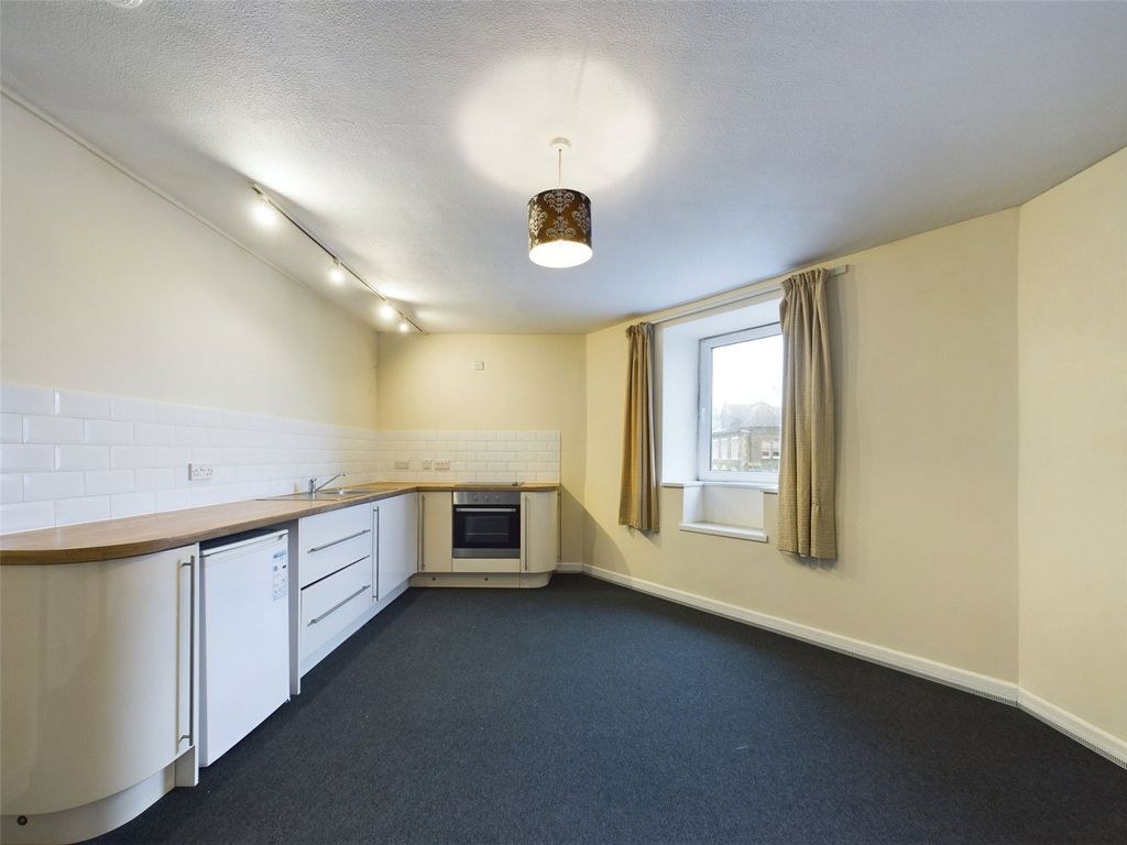 Property photo 2 of 9 Picture No. 14