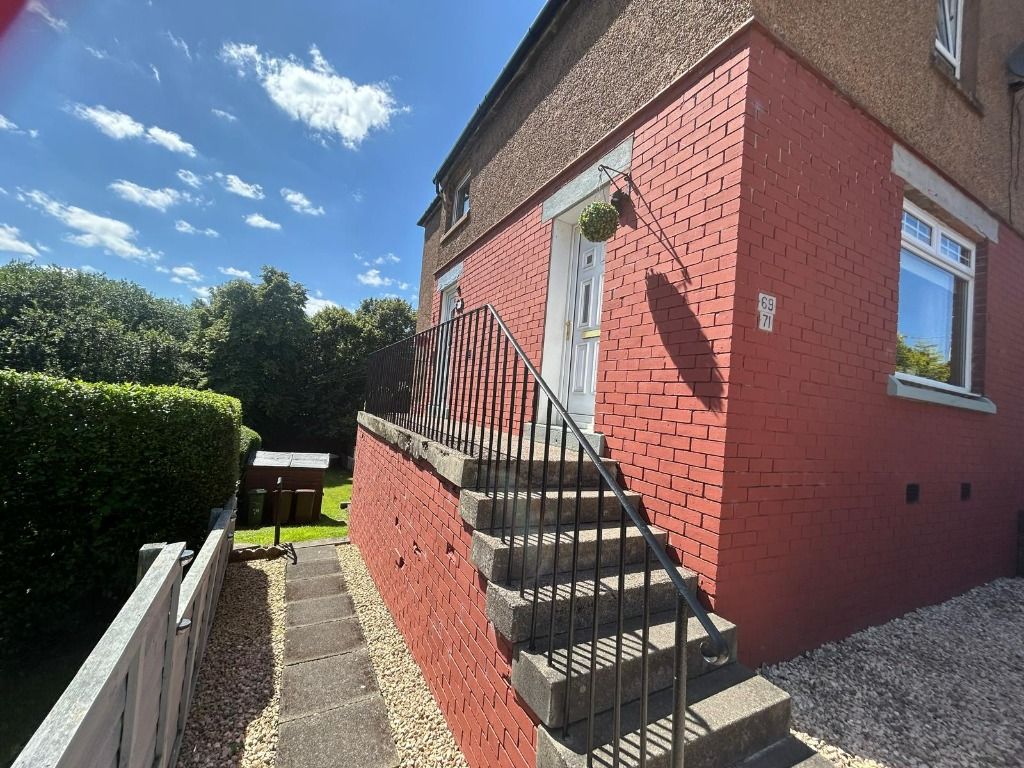 Property photo 2 of 21