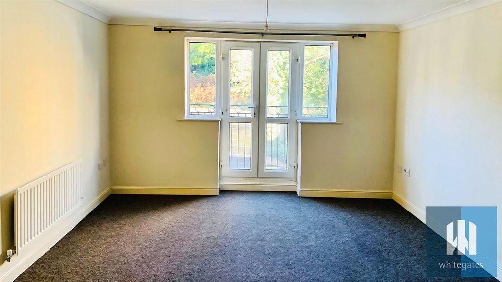 Property photo 3 of 5 Picture No. 16