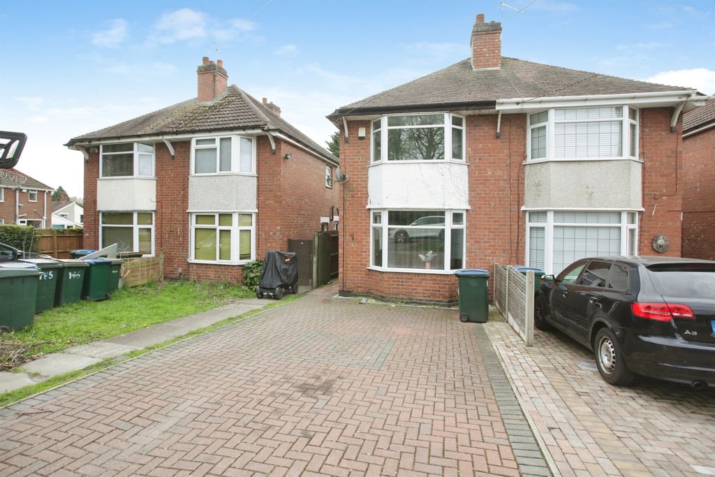 Property photo 2 of 19