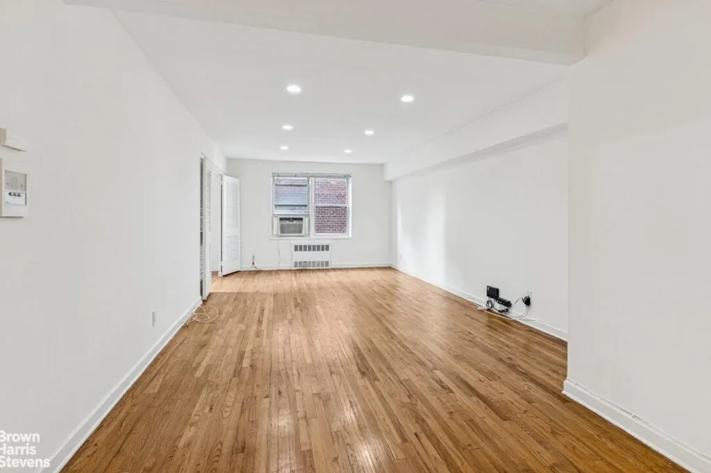 Property photo 2 of 10 <Alttext/>