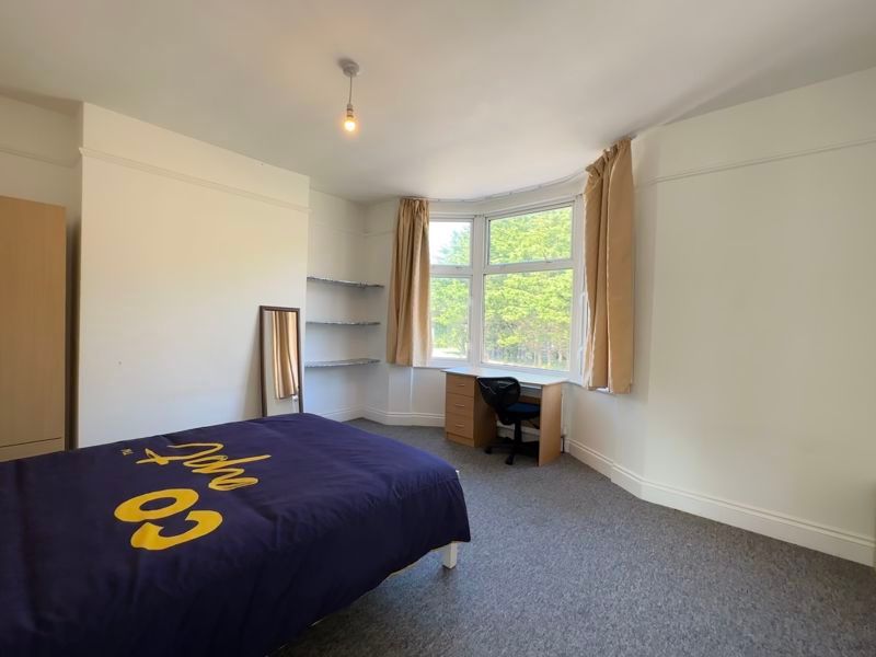 Property photo 3 of 9 Photo 21