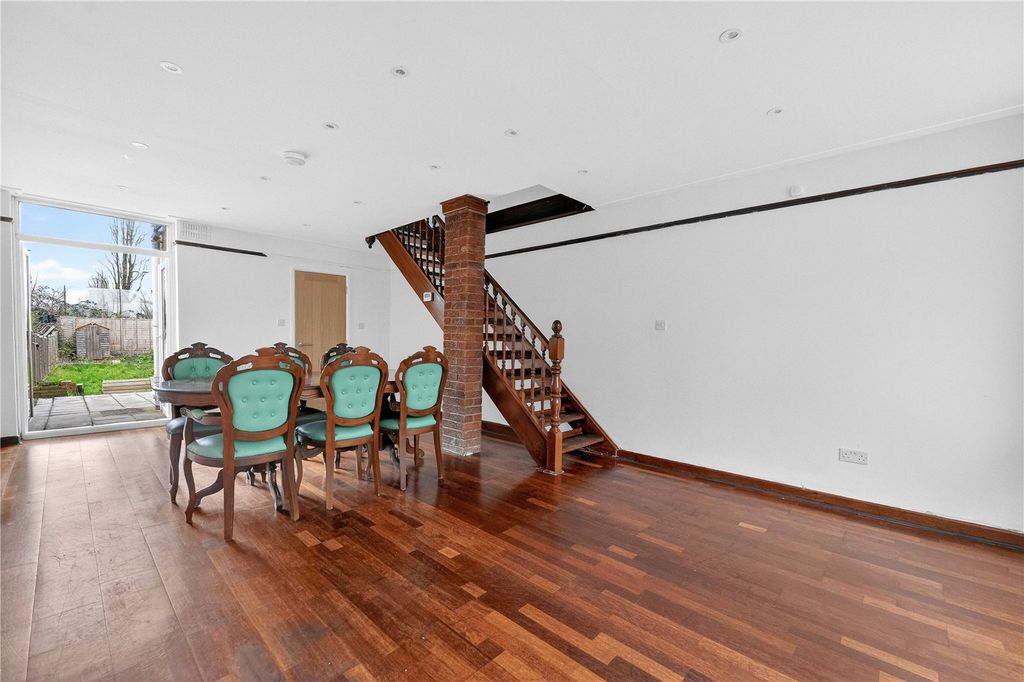 Property photo 2 of 14 Picture No. 07