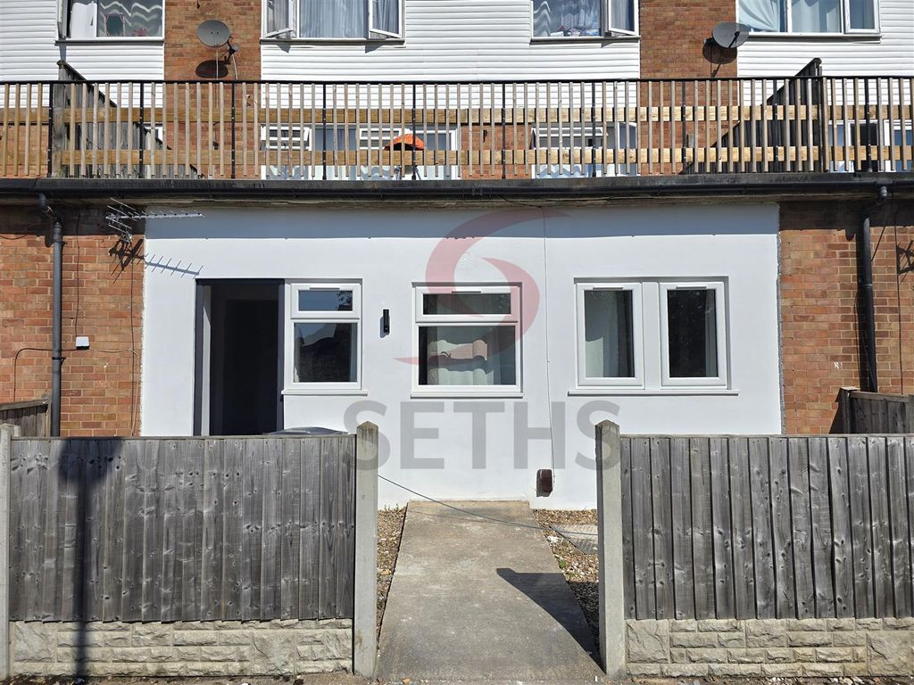 Property photo 1 of 7 Front Elevation