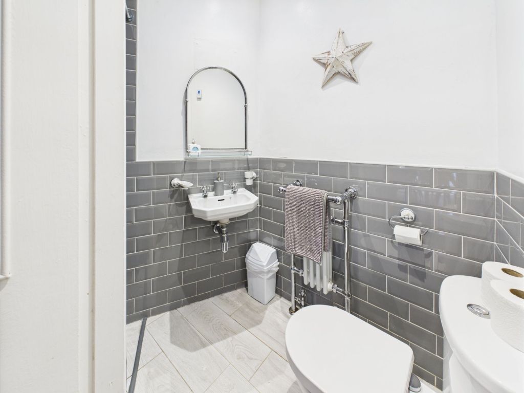 Property photo 3 of 20