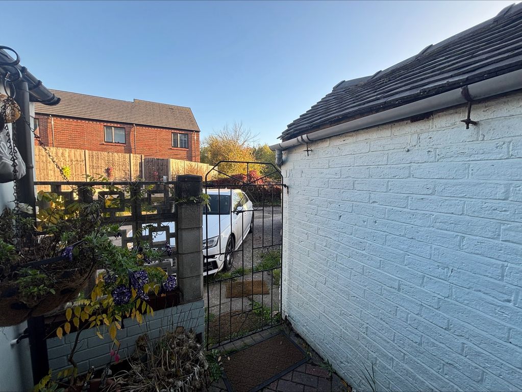 Property photo 3 of 3