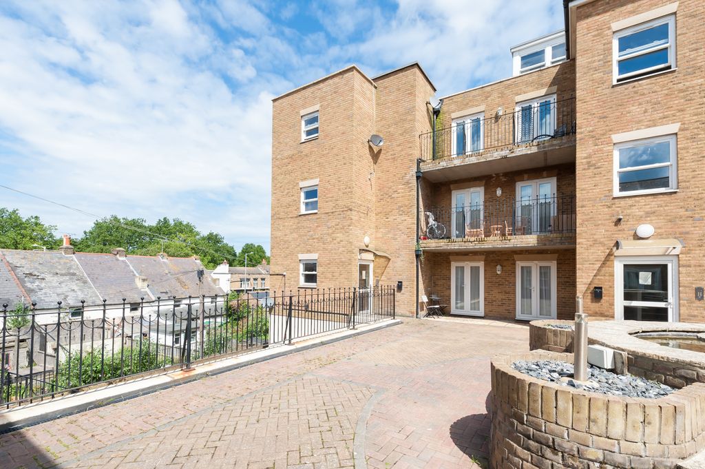 Property photo 1 of 9 Picture 1