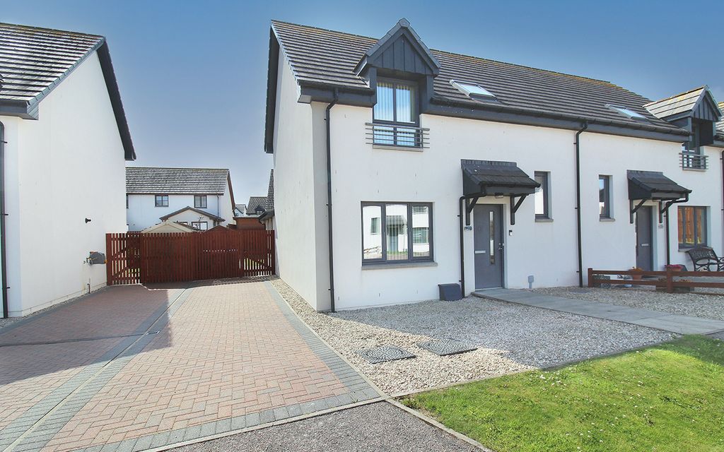 Property photo 1 of 21
