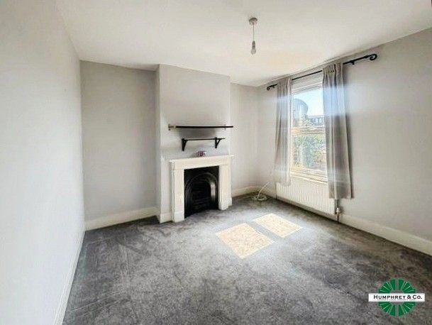Property photo 3 of 12 Pbox-Img.Jpg