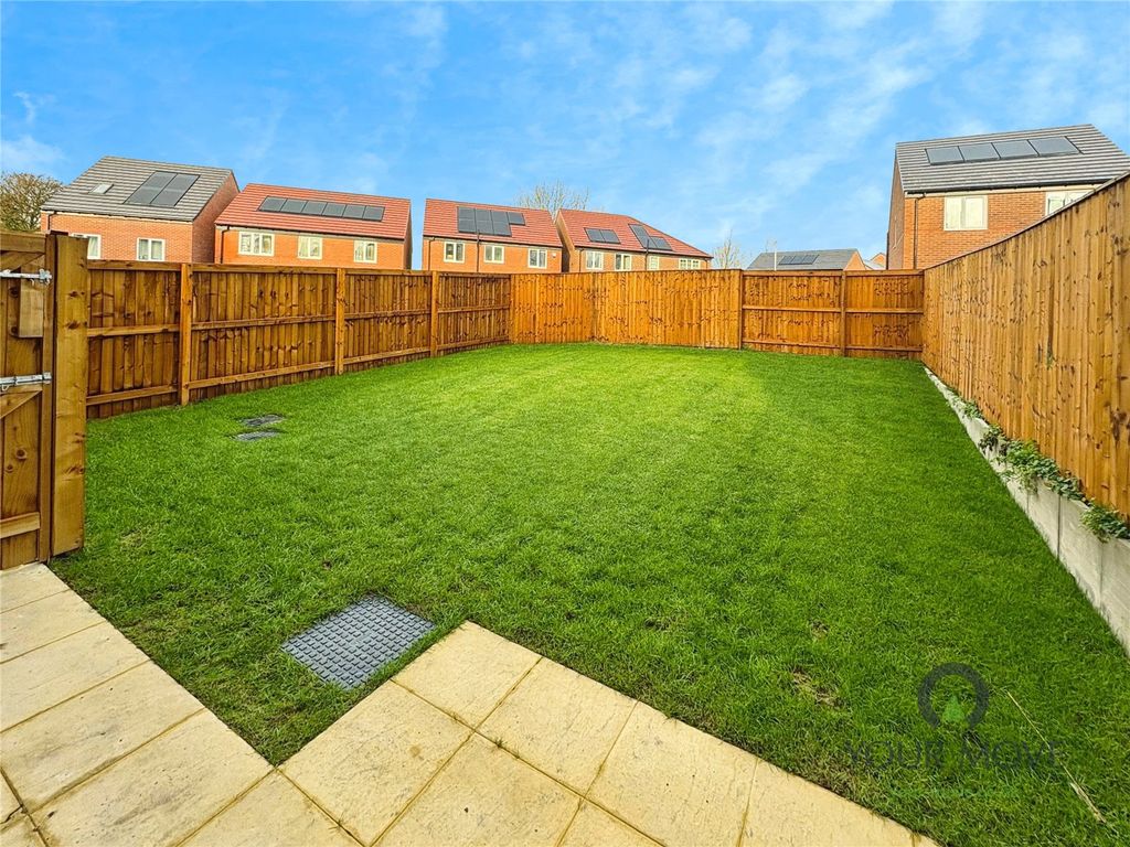 Property photo 3 of 10 Garden