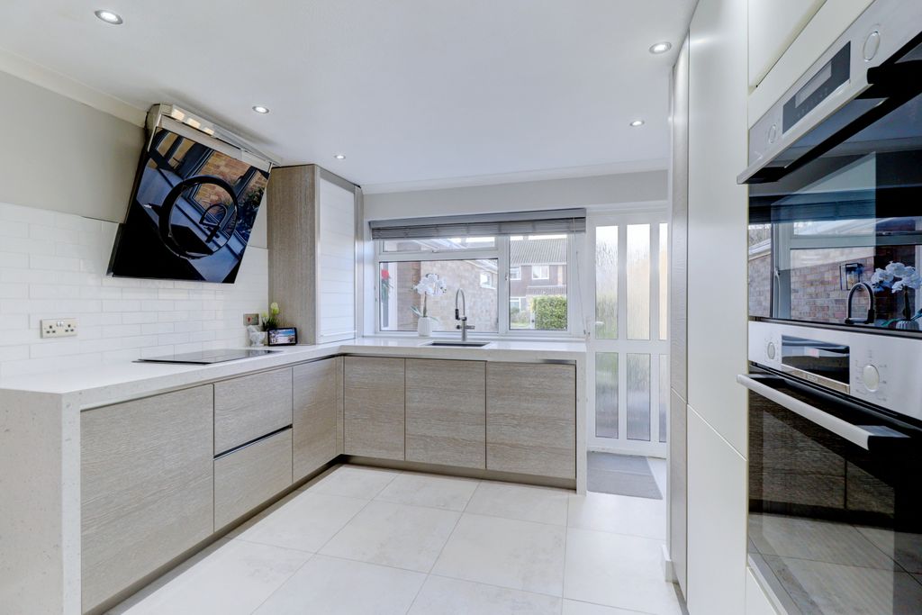 Property photo 3 of 15 Picture No. 09