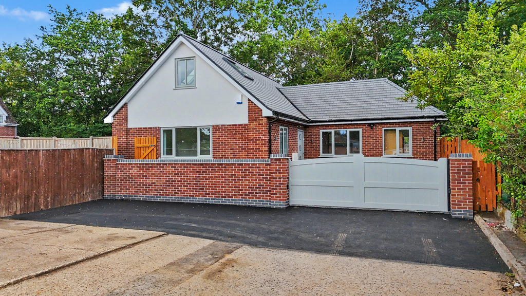 Property photo 1 of 24