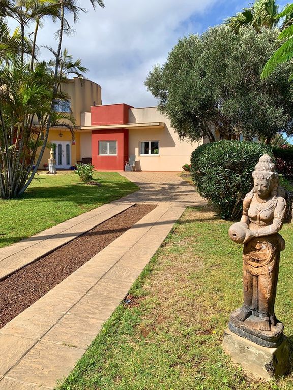 Property photo 2 of 34