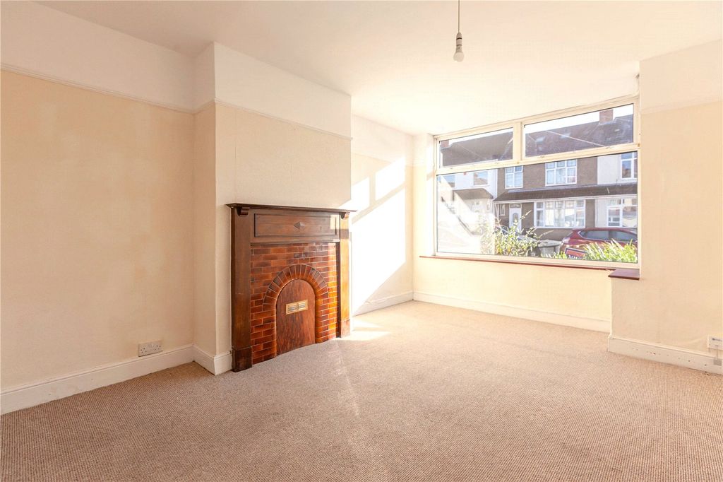 Property photo 2 of 15 Picture No. 39