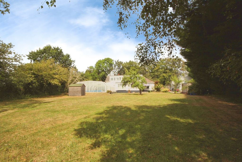 Property photo 1 of 23
