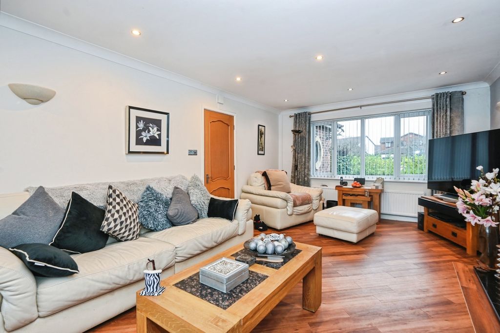 Property photo 3 of 36 Living Room