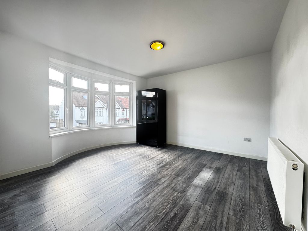 Property photo 2 of 17 Img_0730
