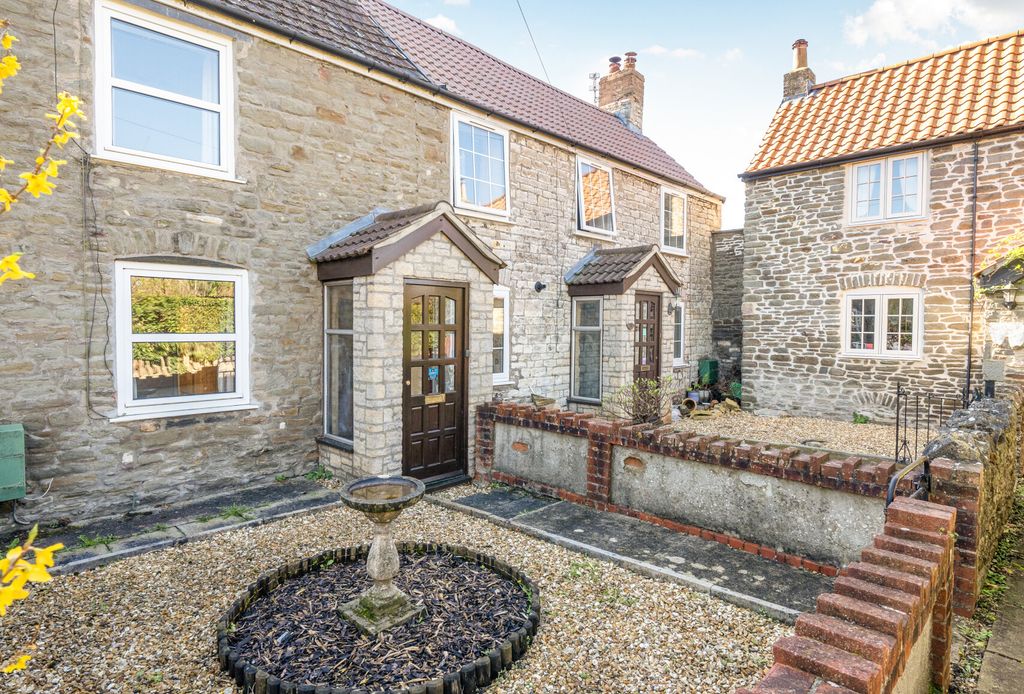 Property photo 1 of 19 1432479-3-69ba8d7...