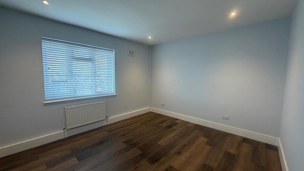 Property photo 2 of 12 View