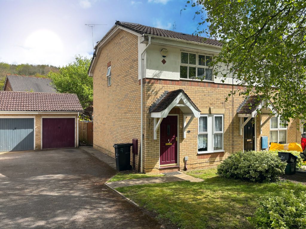 Property photo 1 of 10 Outside Front