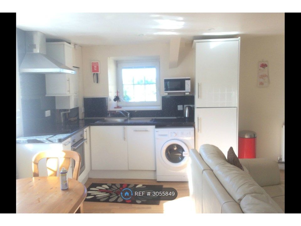 Property photo 3 of 6 Kitchen Diner