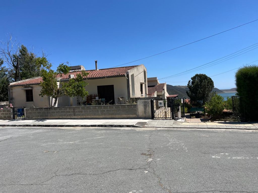 Property photo 1 of 1