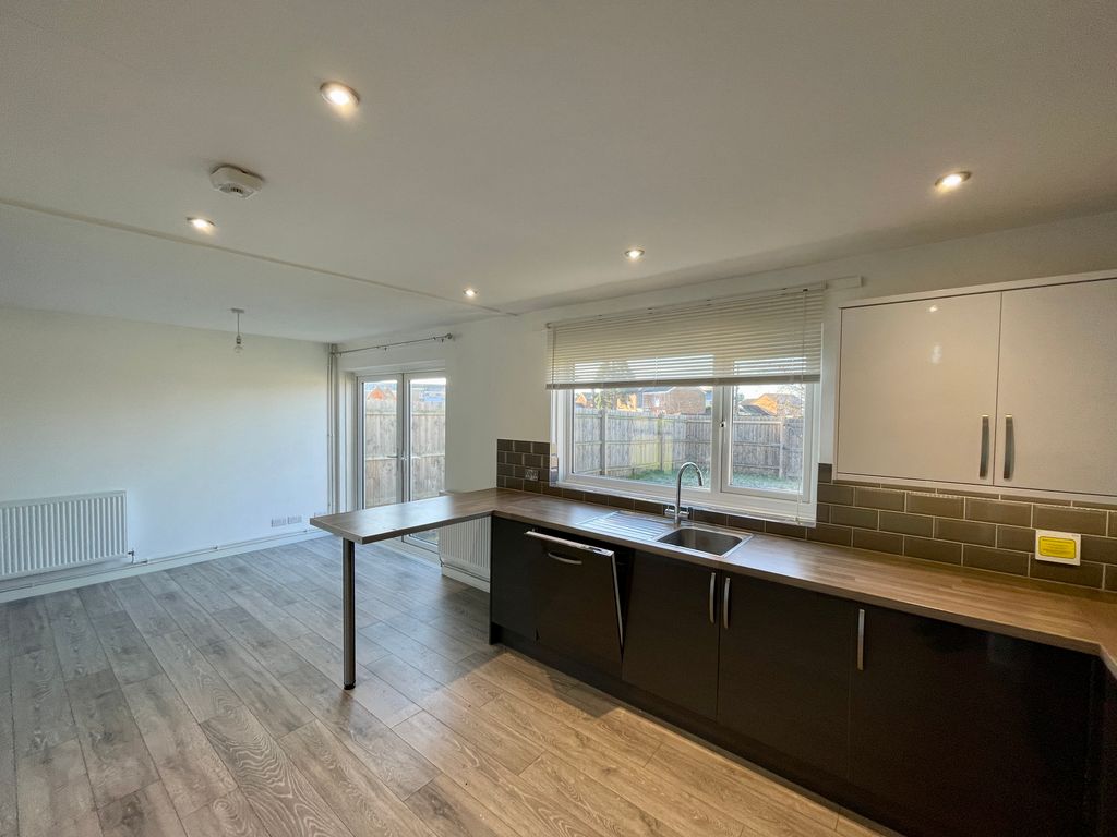 Property photo 2 of 18 View