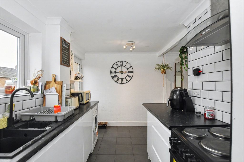 Property photo 2 of 14 Picture No. 02