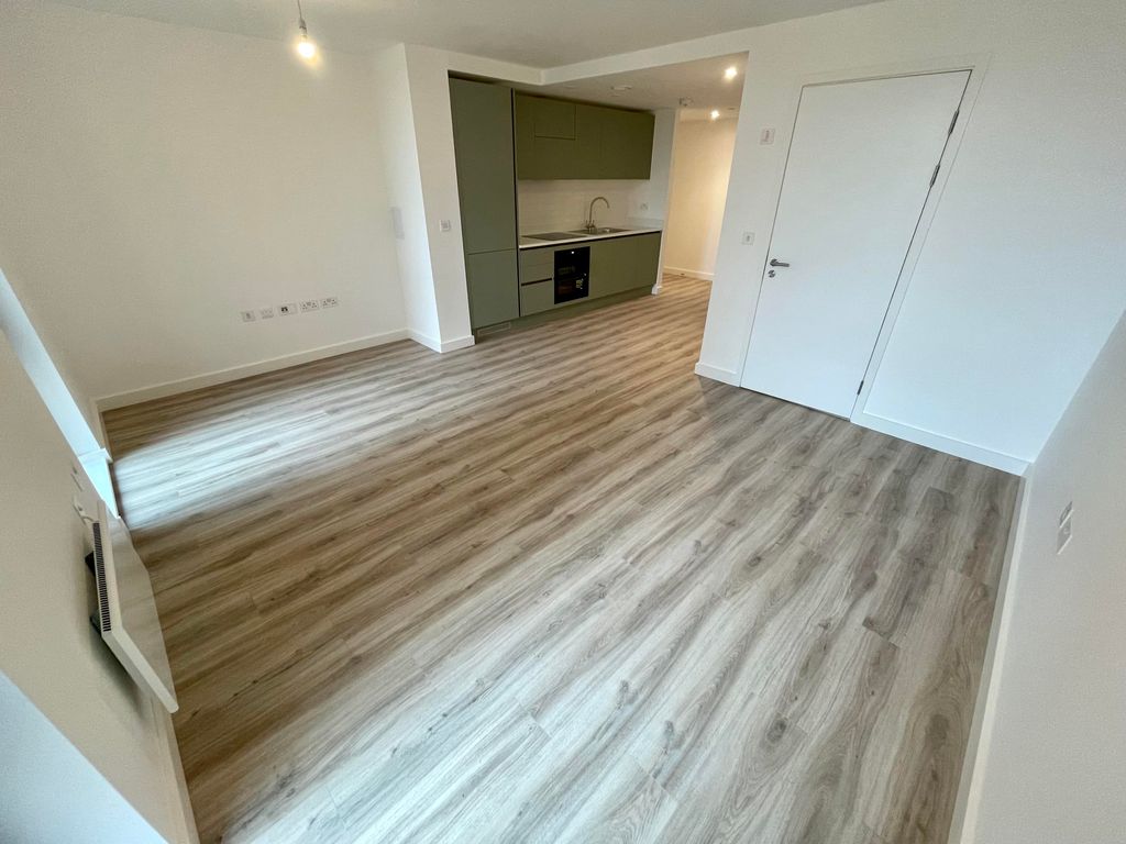 Property photo 1 of 8 Image