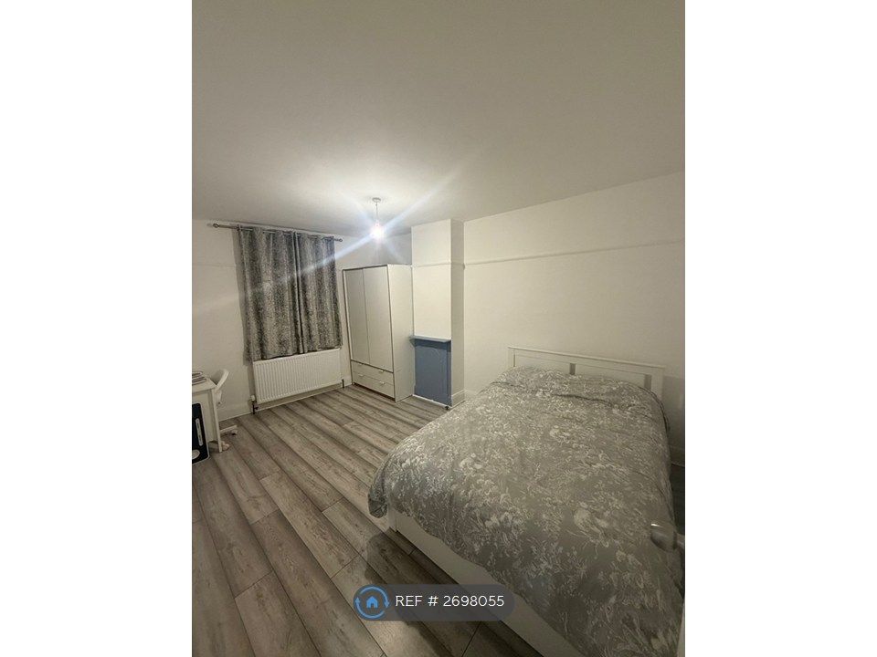 Property photo 1 of 3