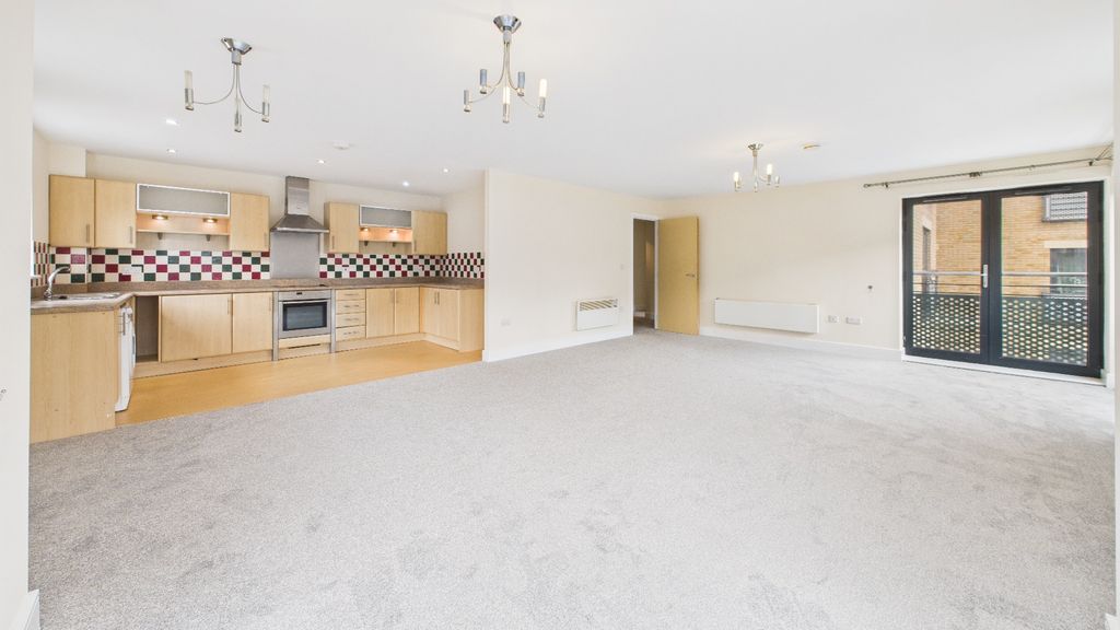 Property photo 2 of 17 4036953