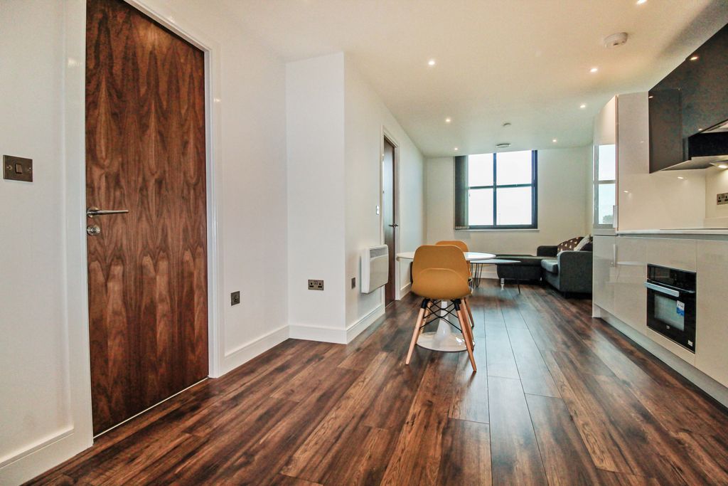 Property photo 1 of 18 One Bedroom Flat To Rent