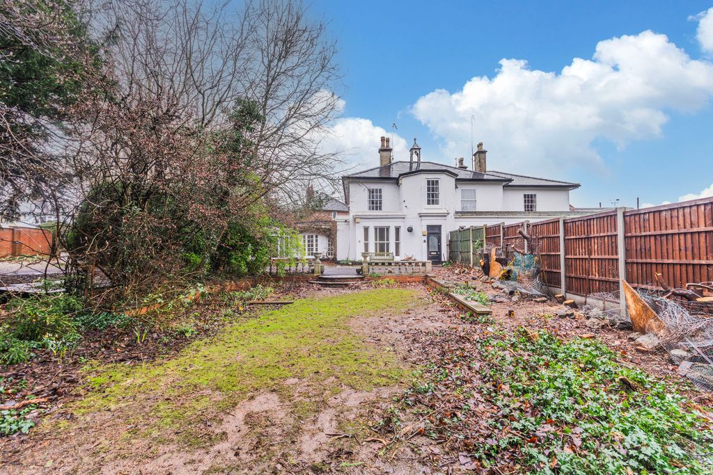 Property photo 2 of 53