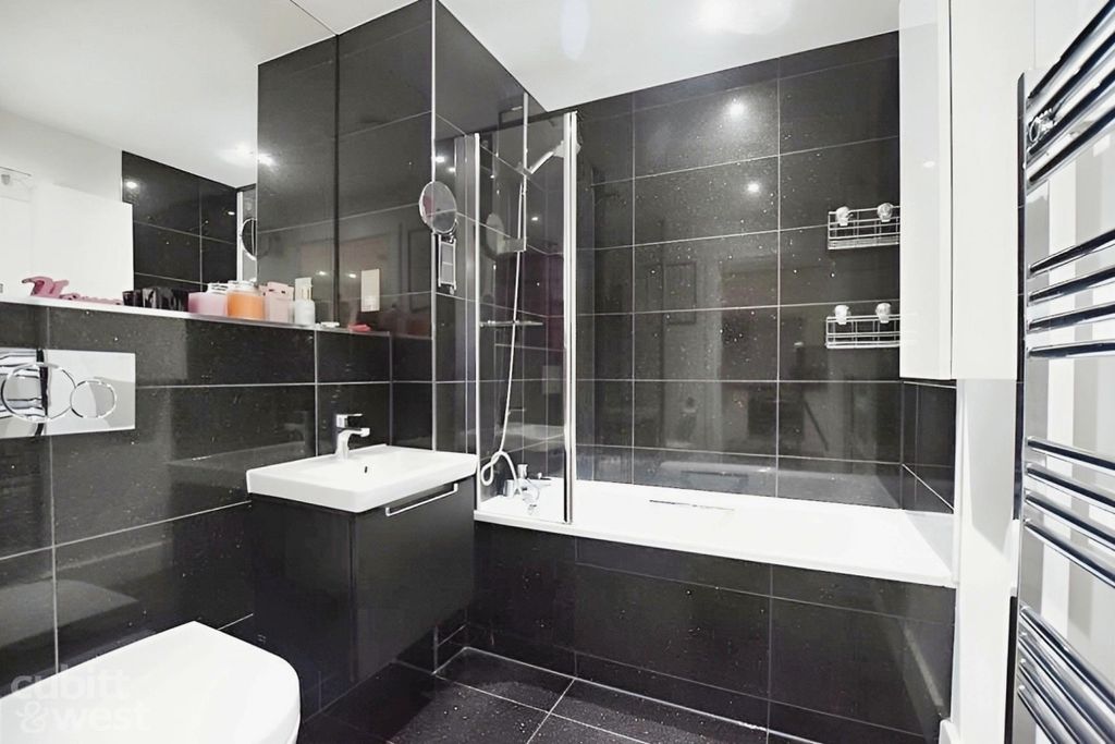 Property photo 2 of 9 Editedimage-E3Bac...