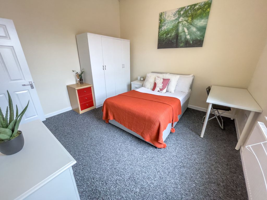 Property photo 1 of 11 Img_4493