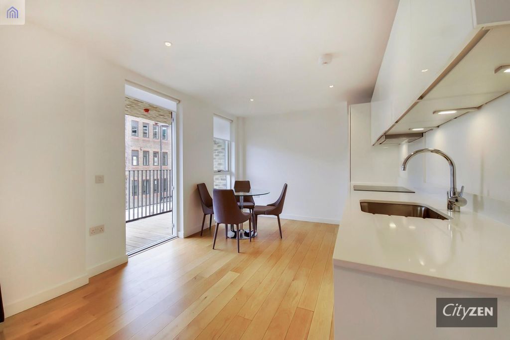 Property photo 1 of 13 Reception Room
