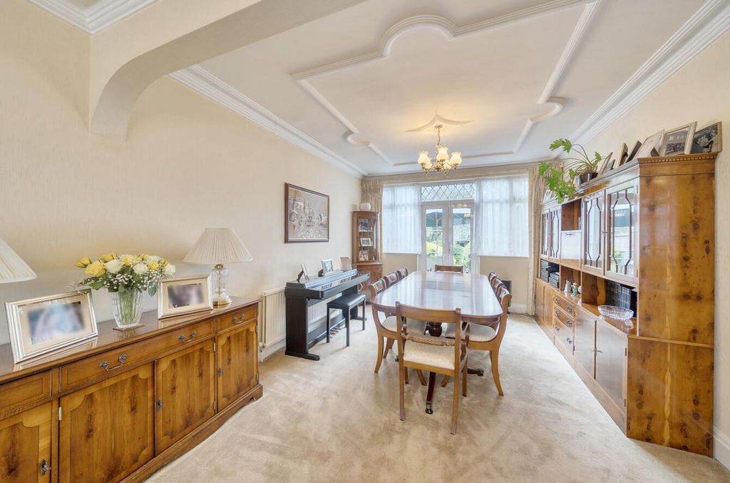 Property photo 3 of 14 Davidson Frost-Wellings, Dfw, College Hill Road, H