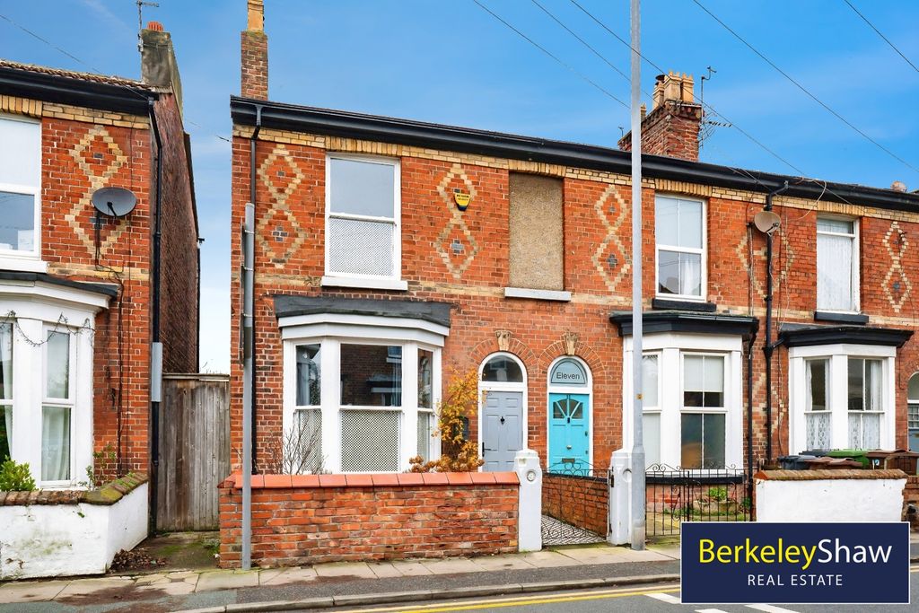 Property photo 1 of 32 External