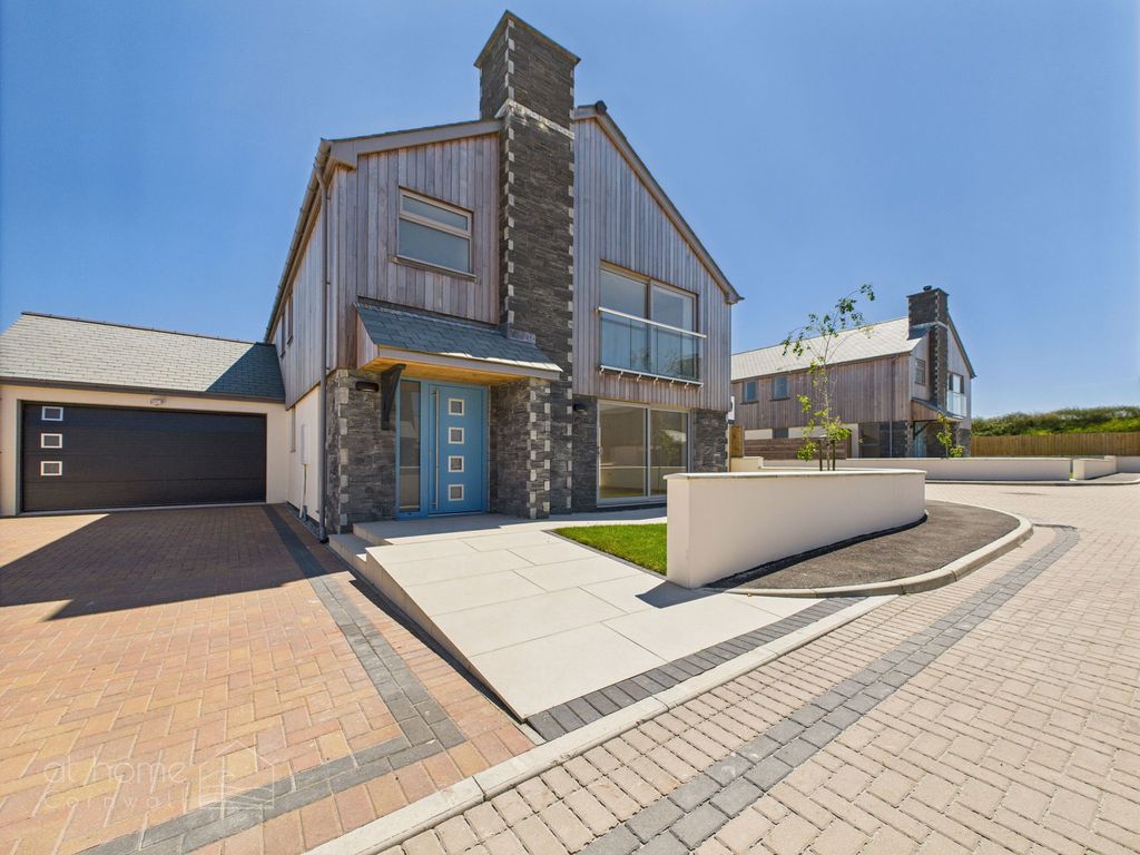 Property photo 1 of 81