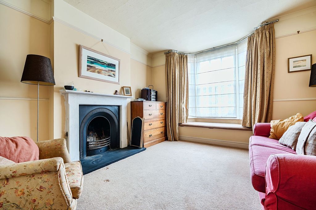 Property photo 2 of 12 Living Room