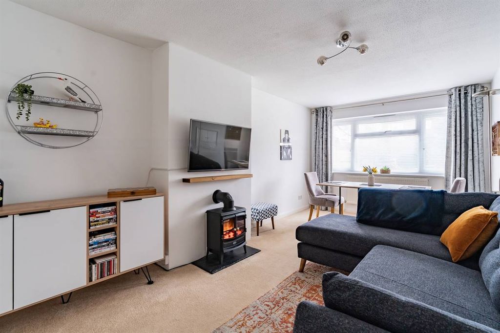 Property photo 2 of 24