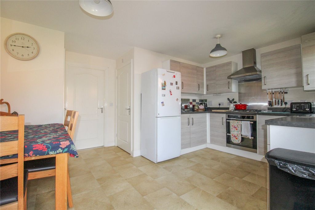 Property photo 3 of 15 Picture No. 17