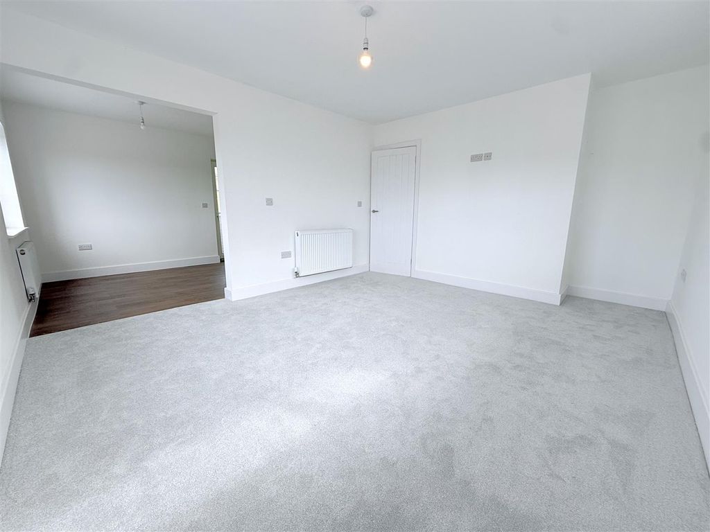 Property photo 3 of 17 Img_2432.Jpg